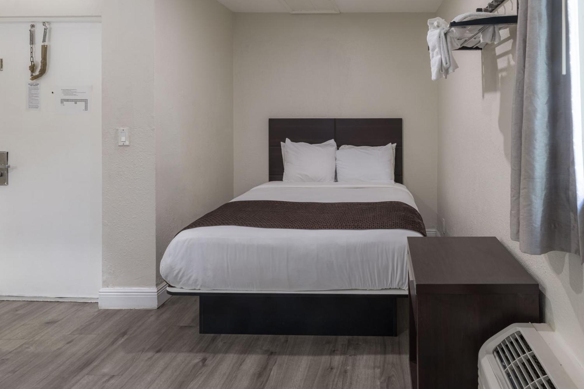 One Queen Bed